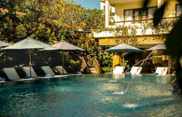 Sri Phala Resort à Sanur, Bali - hôtel 4 étoiles avec jardin tropical et piscine